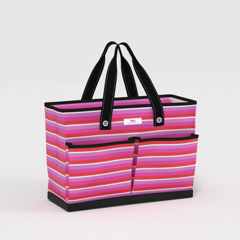 SCOUT Ben Pocket Tote - Love Actually