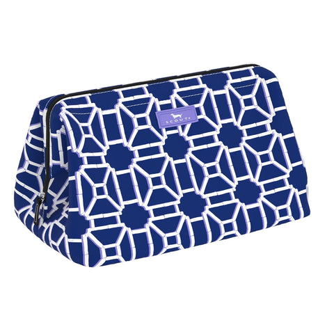 SCOUT Big Mouth Makeup Bag - Lattice Knight