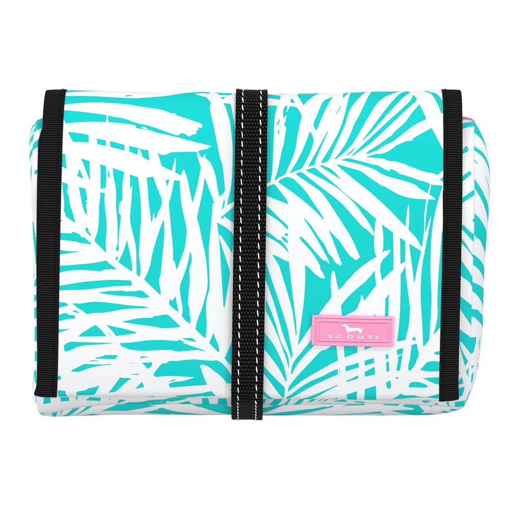 Scout hanging toiletry bag top